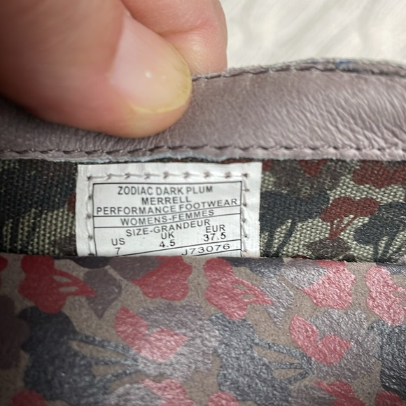 Women’s 7 Merrell flats Zodiac Dark Plum performance footwear buckles stitching - Picture 2 of 13